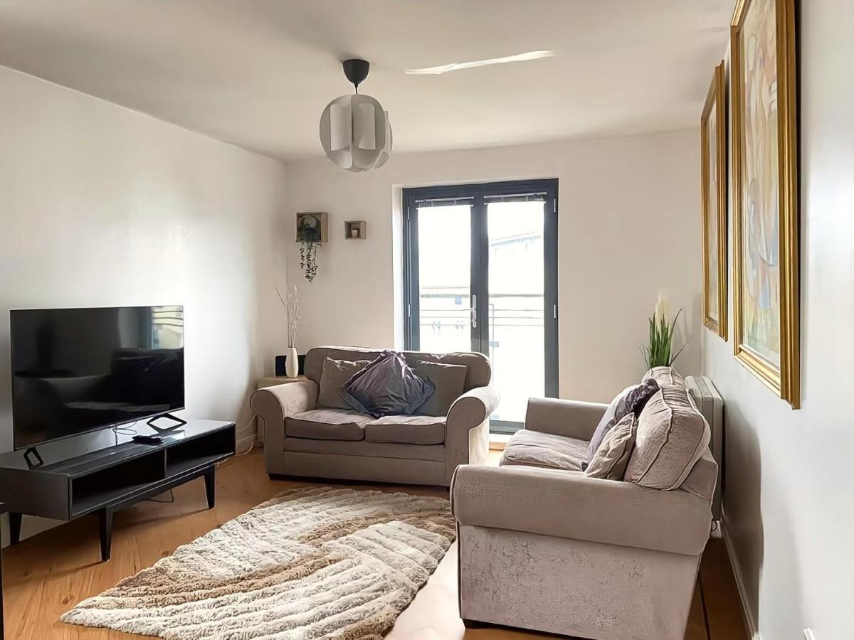 Lovely 2-Bedrooms Apartment Step To The Beach Swansea Eksteriør bilde