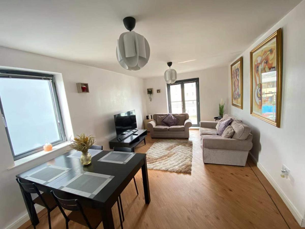 Lovely 2-Bedrooms Apartment Step To The Beach Swansea Eksteriør bilde