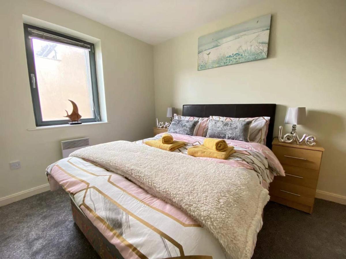 Lovely 2-Bedrooms Apartment Step To The Beach Swansea Eksteriør bilde