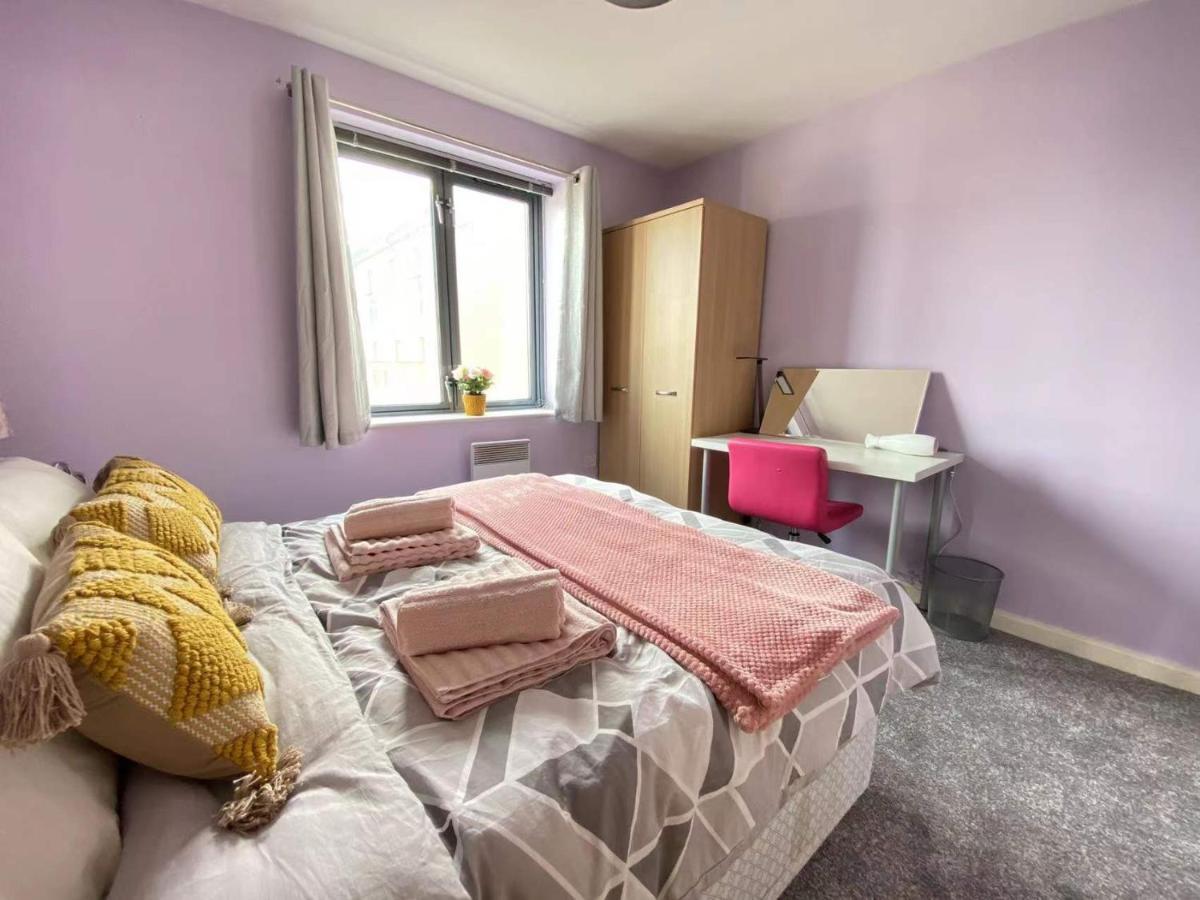 Lovely 2-Bedrooms Apartment Step To The Beach Swansea Eksteriør bilde
