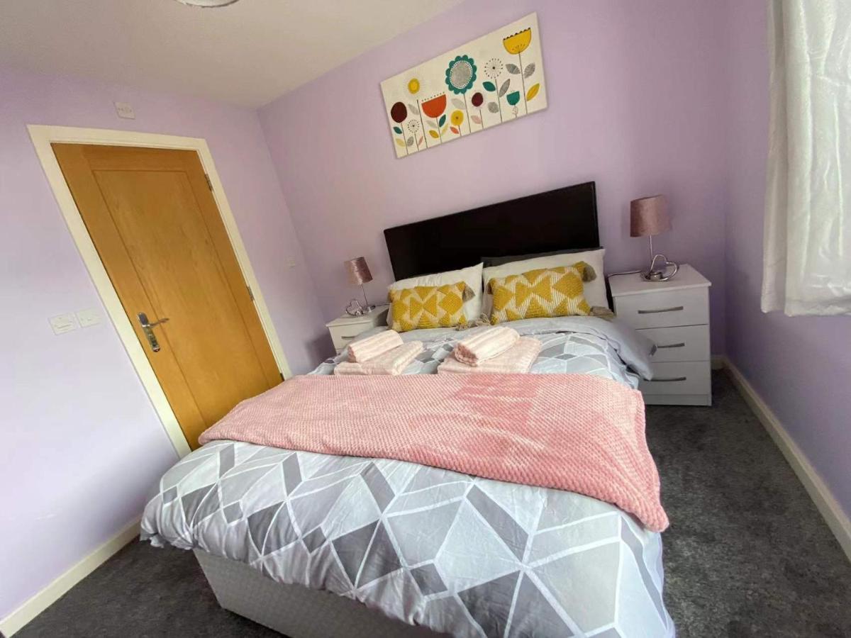 Lovely 2-Bedrooms Apartment Step To The Beach Swansea Eksteriør bilde